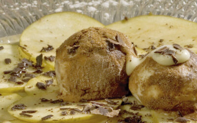 Carpaccio de Manzana con virutas de chocolate y sorbete de avellana
